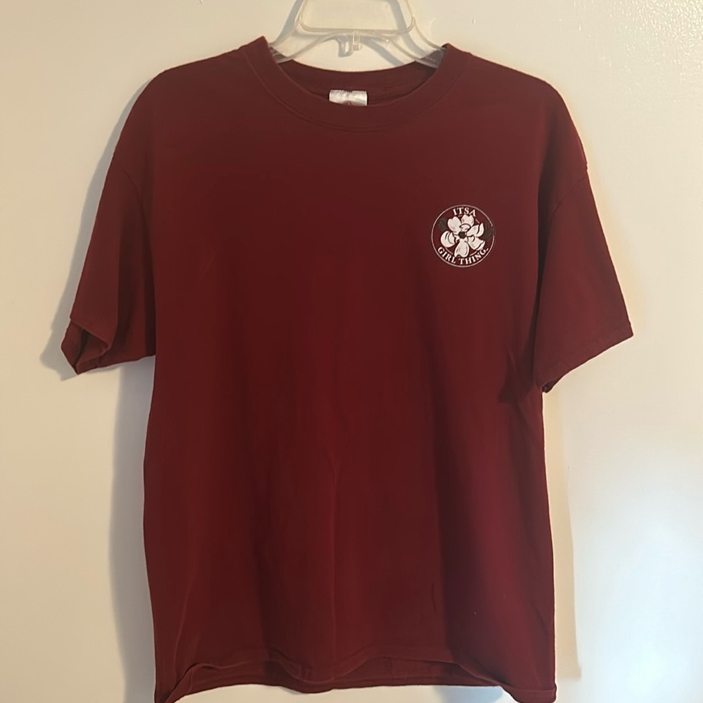 Women’s Tailgates and Touchdowns It’s a girl thing Maroon T-shirt Size L - Picture 2 of 6